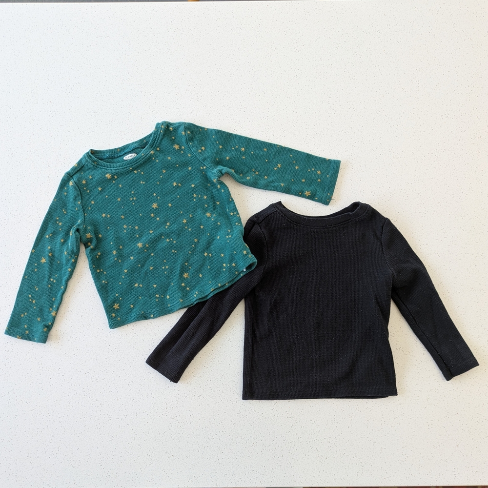 Old Navy Green Starry and Black Long Sleeve Tees